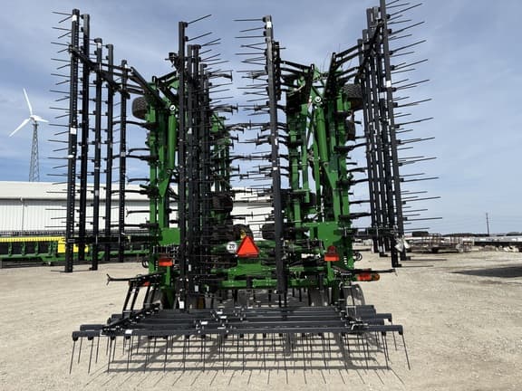 Image of John Deere 2230FH equipment image 4