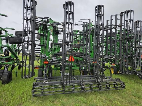 Image of John Deere 2230FH equipment image 3