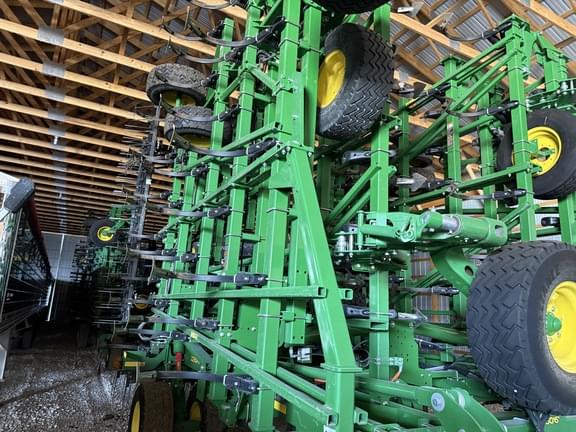 Image of John Deere 2230FH equipment image 3