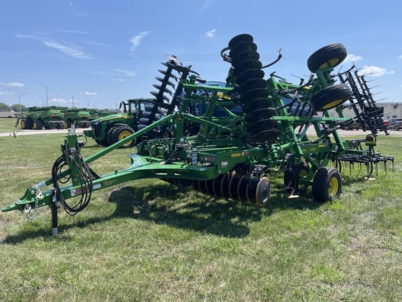 2025 John Deere 2330 Equipment Image0