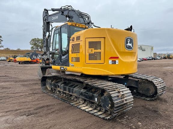 Image of John Deere 245P equipment image 2