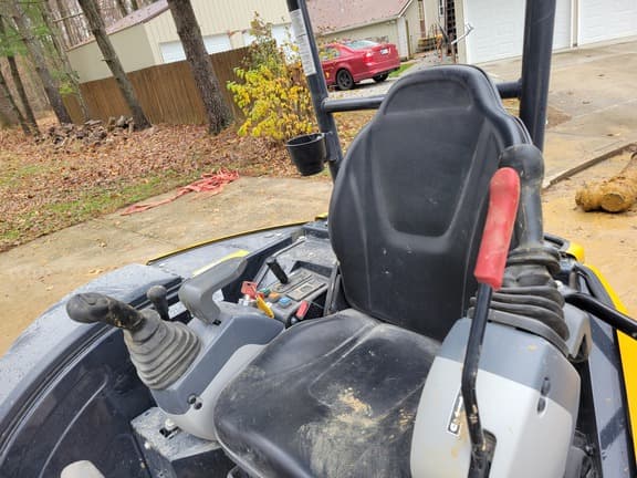 Image of John Deere 26P equipment image 3