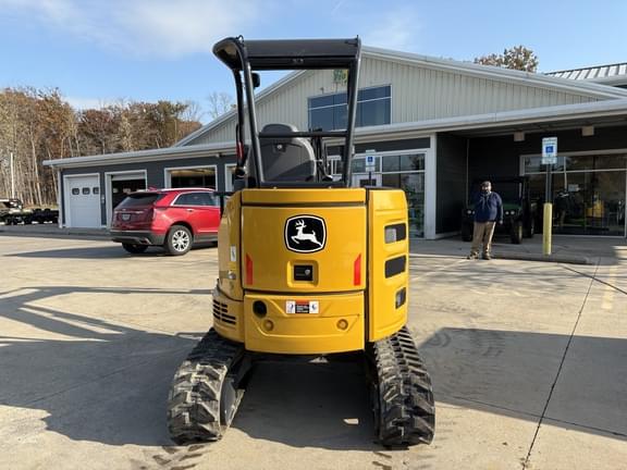 Image of John Deere 26P equipment image 2