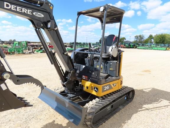 Image of John Deere 26P equipment image 4