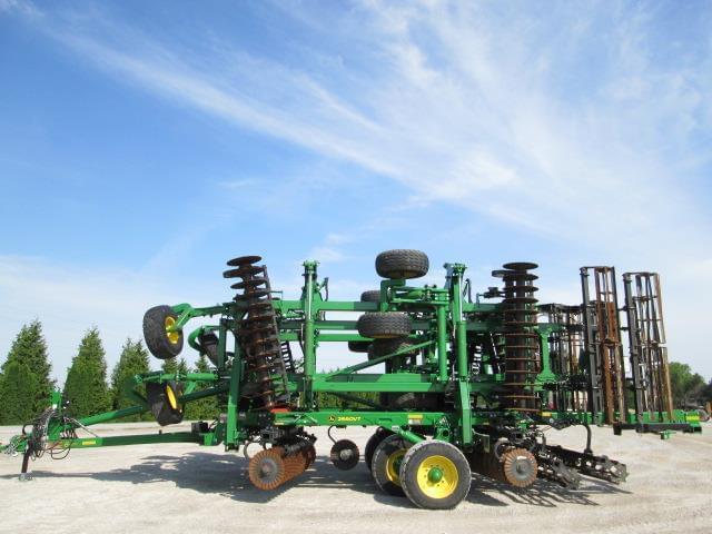 Image of John Deere 2660VT equipment image 2
