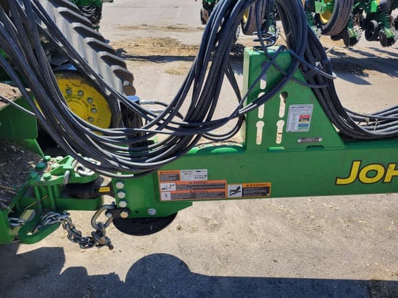 Image of John Deere 2680H equipment image 1