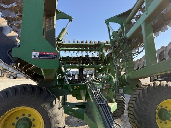 Image of John Deere 2680H equipment image 3