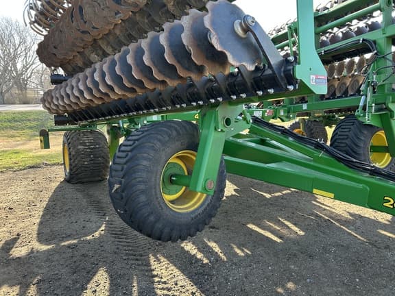 Image of John Deere 2680H equipment image 3