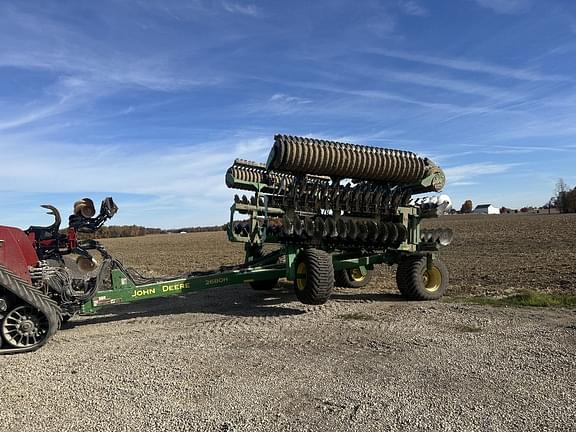 Image of John Deere 2680H equipment image 1