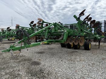 2025 John Deere 2730 Equipment Image0