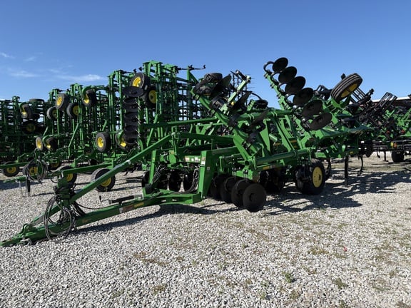 2025 John Deere 2730 Equipment Image0