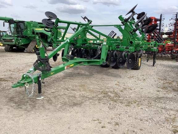 Image of John Deere 2730 Primary image