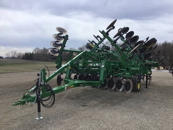 Image of John Deere 2730 equipment image 3