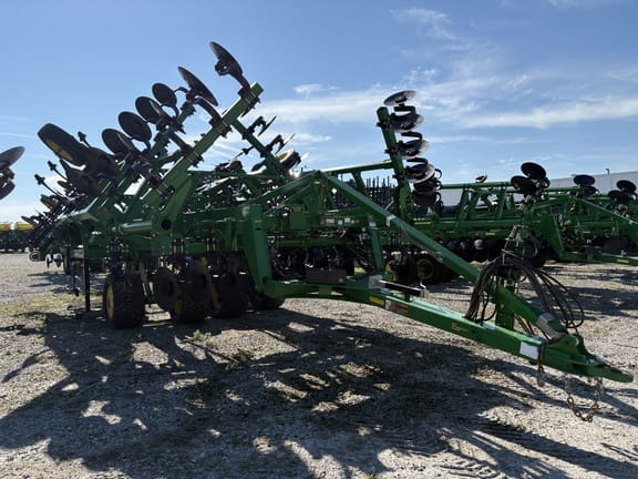 2025 John Deere 2730 Equipment Image0