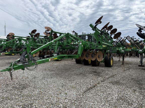 Image of John Deere 2730 equipment image 4