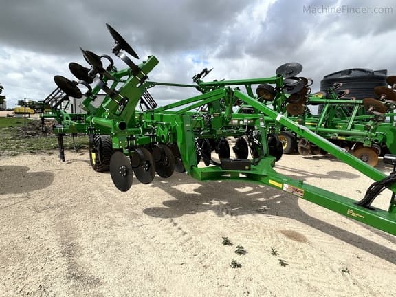 Image of John Deere 2730 Primary image