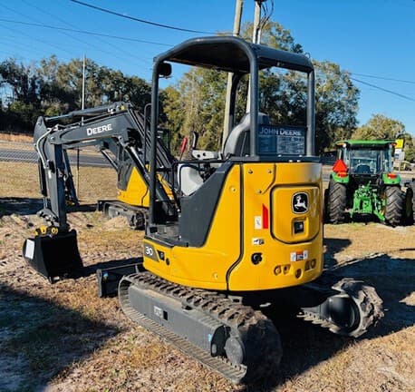 Image of John Deere 30P equipment image 2