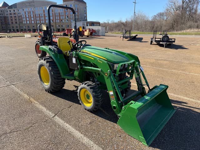 Image of John Deere 3025D equipment image 3