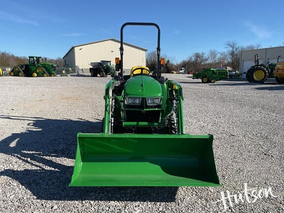 Image of John Deere 3025E equipment image 3