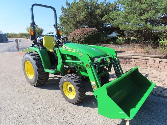 Image of John Deere 3025E equipment image 1