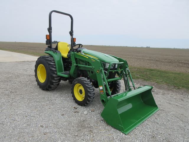 Image of John Deere 3025E equipment image 1