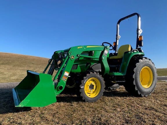 2025 John Deere 3025E Equipment Image0