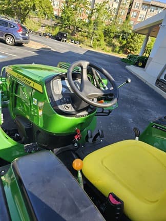 Image of John Deere 3025E equipment image 4