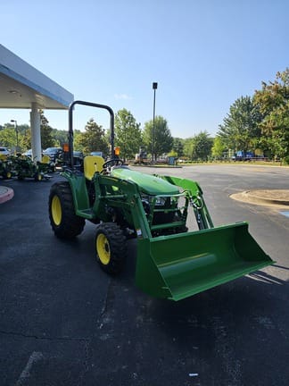 2025 John Deere 3025E Equipment Image0