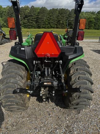 Image of John Deere 3025E equipment image 3