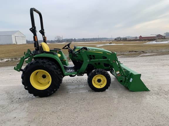 Image of John Deere 3025E equipment image 2