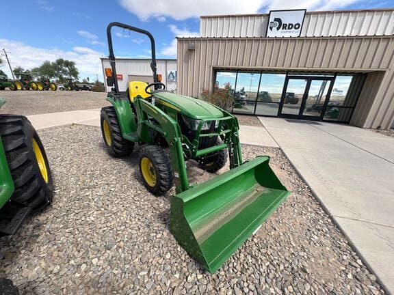 2025 John Deere 3025E Equipment Image0