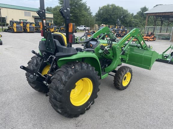 Image of John Deere 3025E equipment image 3