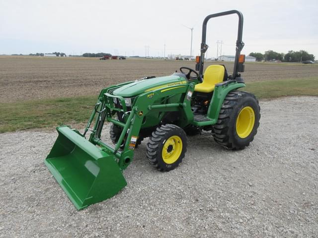 Image of John Deere 3025E equipment image 4