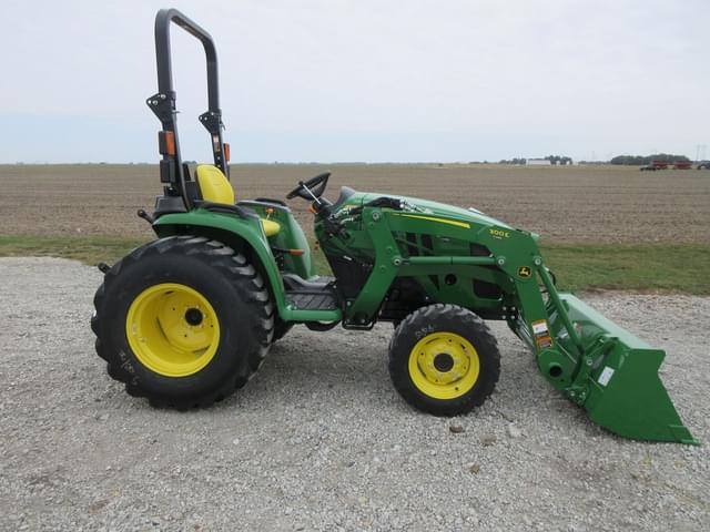 Image of John Deere 3025E equipment image 2