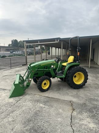 Image of John Deere 3025E equipment image 1