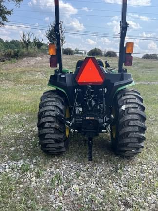 Image of John Deere 3025E equipment image 4