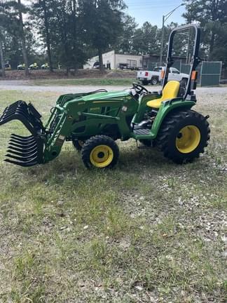 Image of John Deere 3025E equipment image 2