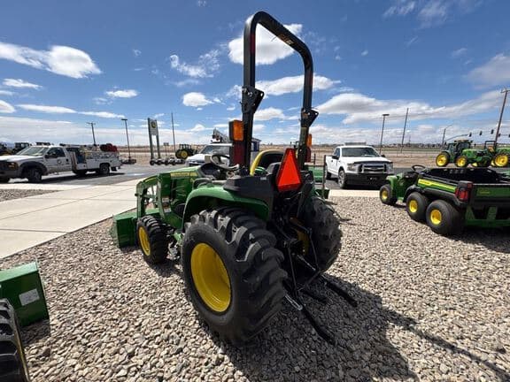 Image of John Deere 3025E equipment image 2
