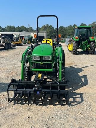 Image of John Deere 3032E Primary image