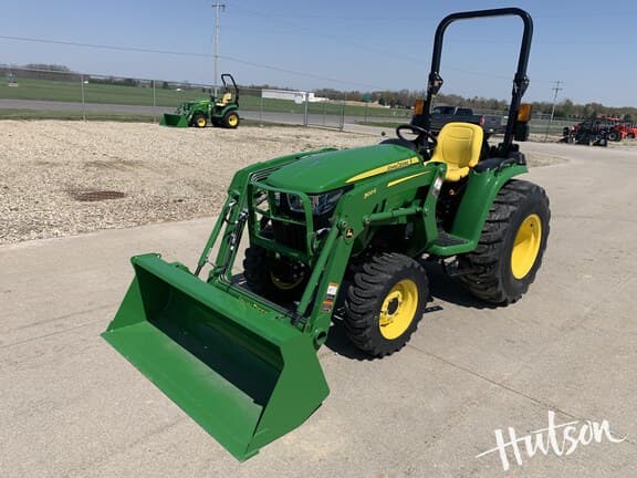 Image of John Deere 3032E equipment image 1
