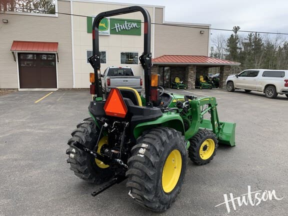 Image of John Deere 3032E equipment image 3