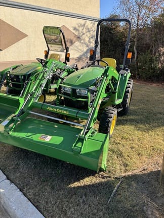 2025 John Deere 3032E Equipment Image0