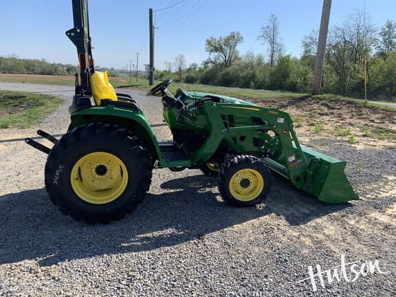 Image of John Deere 3032E equipment image 3