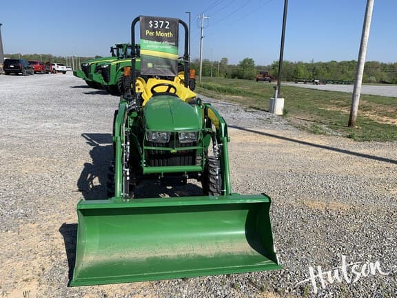 Image of John Deere 3032E equipment image 1