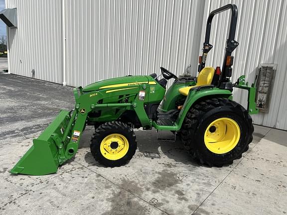 Image of John Deere 3032E equipment image 3