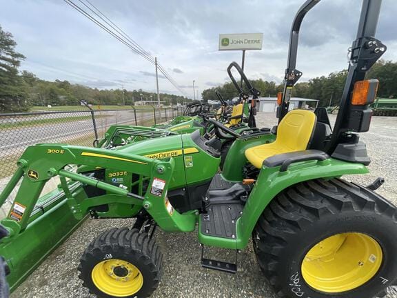 2025 John Deere 3032E Equipment Image0