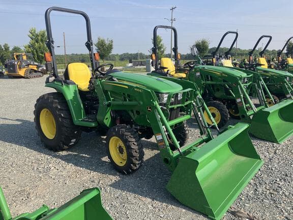 Image of John Deere 3032E Image 1