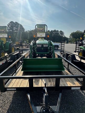 2025 John Deere 3032E Equipment Image0