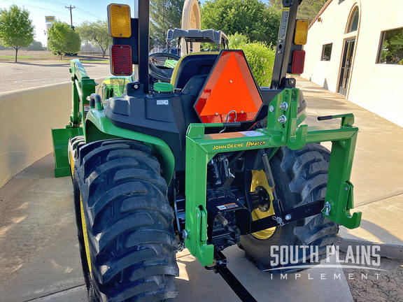Image of John Deere 3032E Image 1