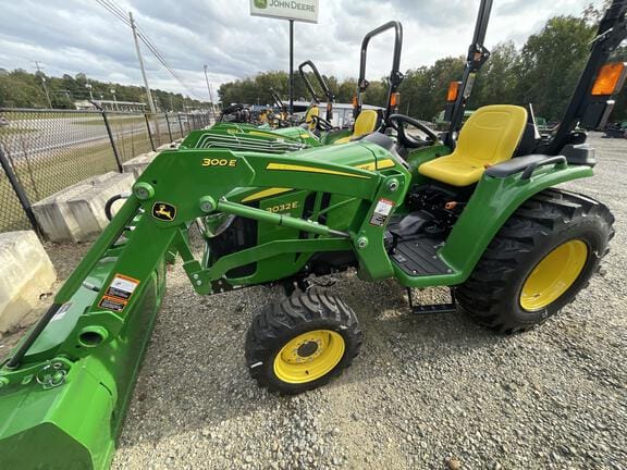 2025 John Deere 3032E Equipment Image0